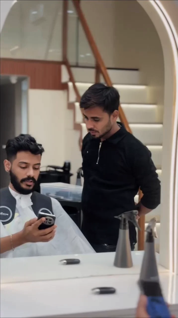 Skin therapy and facial care video for V-Vogue Salon